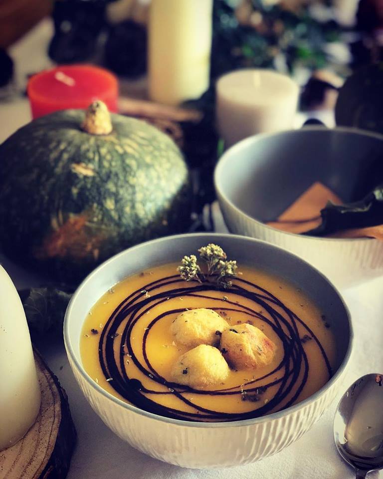 43542667_476423786210321_3556136950043770880_n